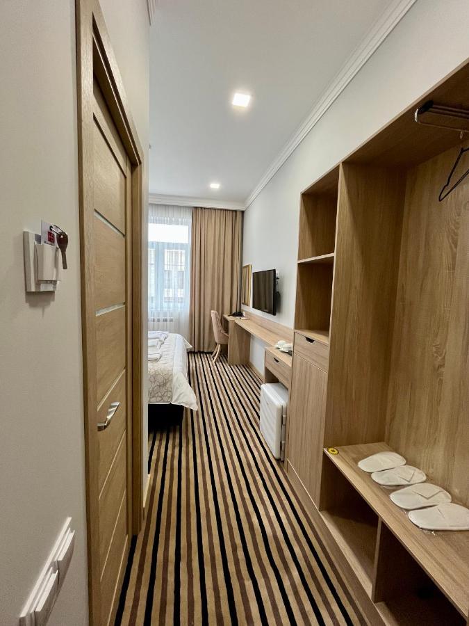 Bristol Hotel Tashkent Bagian luar foto