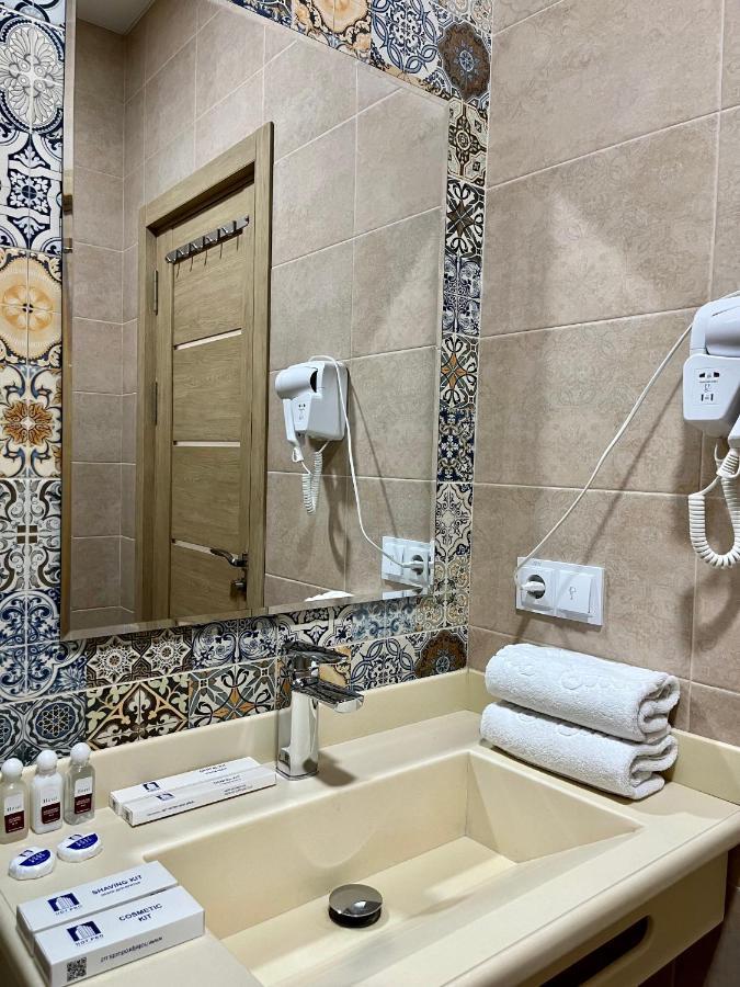 Bristol Hotel Tashkent Bagian luar foto